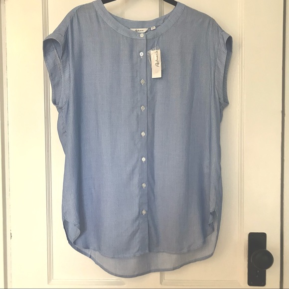 Reitmans Tops - Reitmans button up